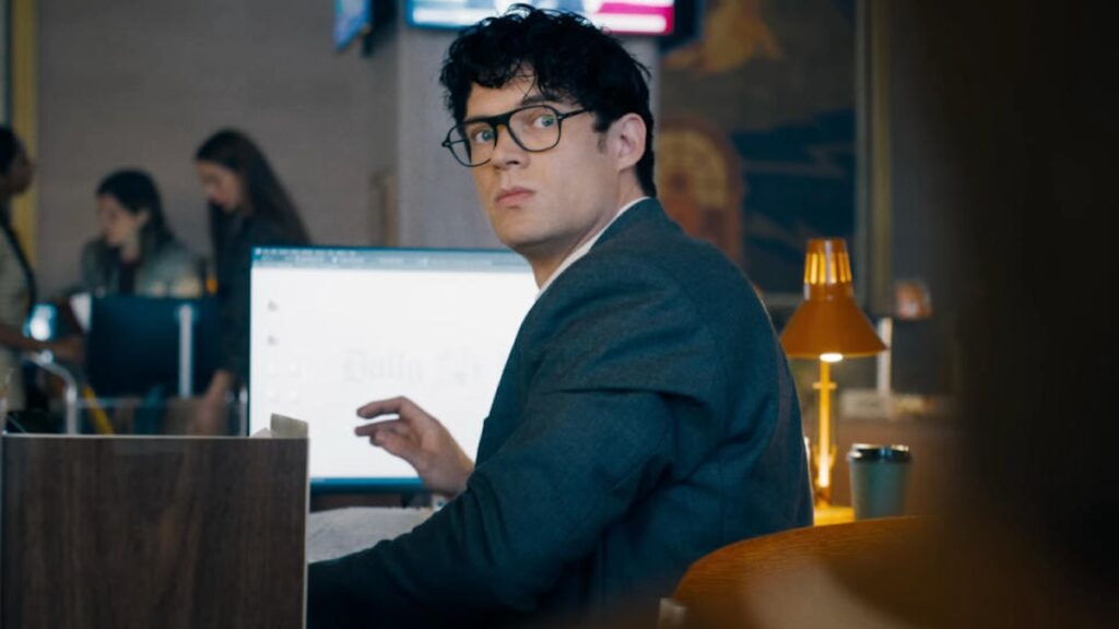 superman:-how-comics-have-tried-to-explain-the-glasses-thing
